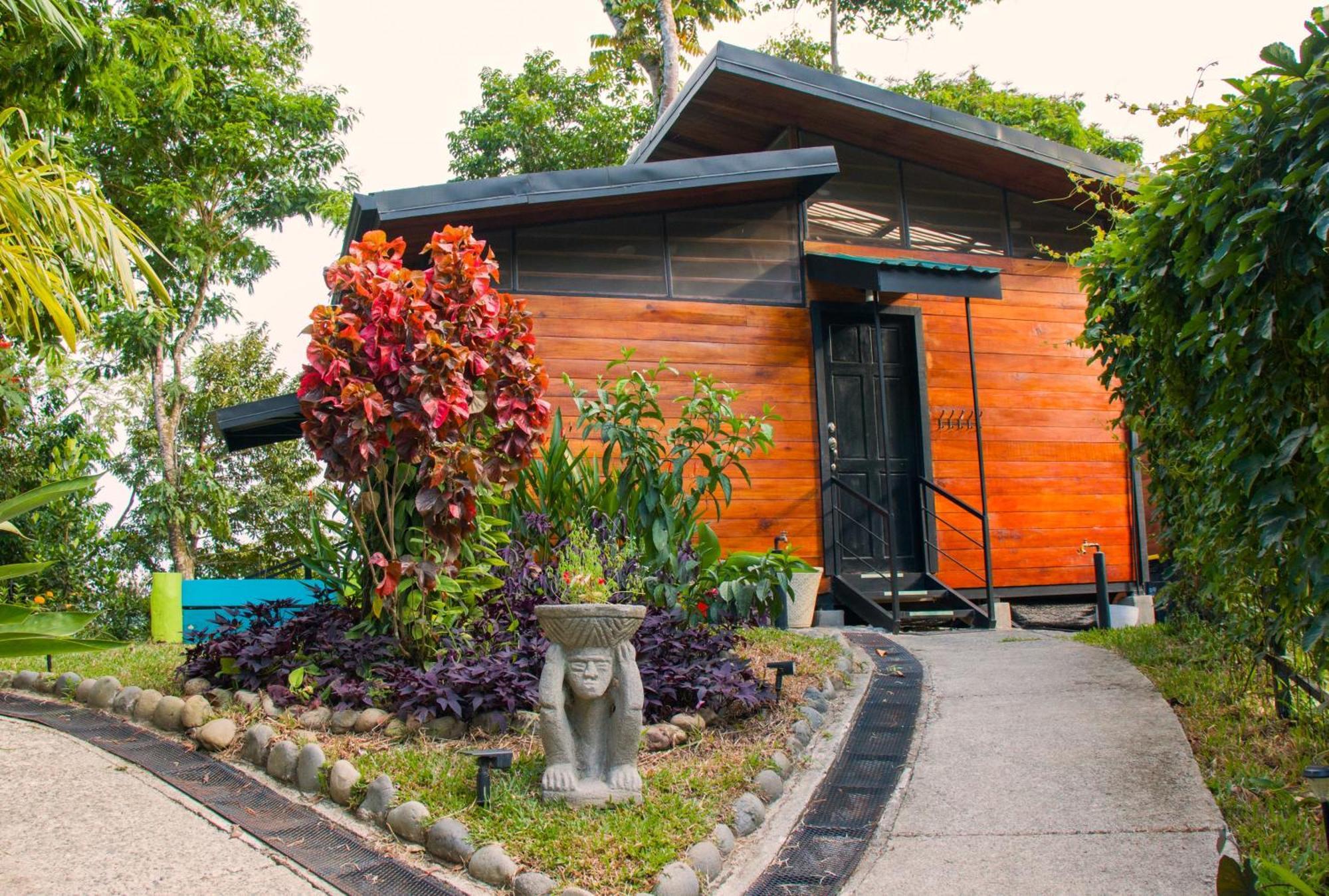 Selva Madre Eco-Sanctuary Aparthotel Cahuita Exterior photo