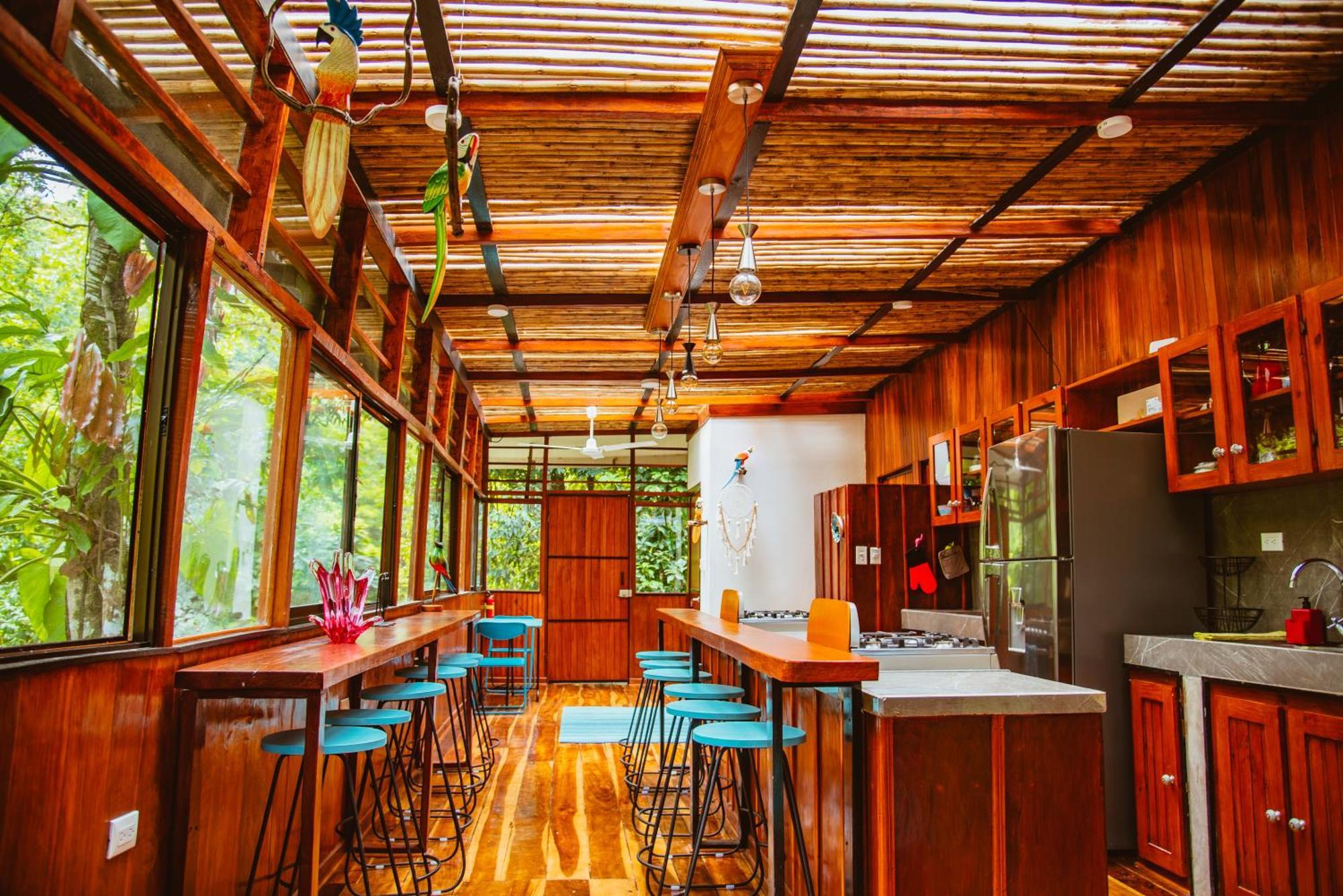Selva Madre Eco-Sanctuary Aparthotel Cahuita Exterior photo