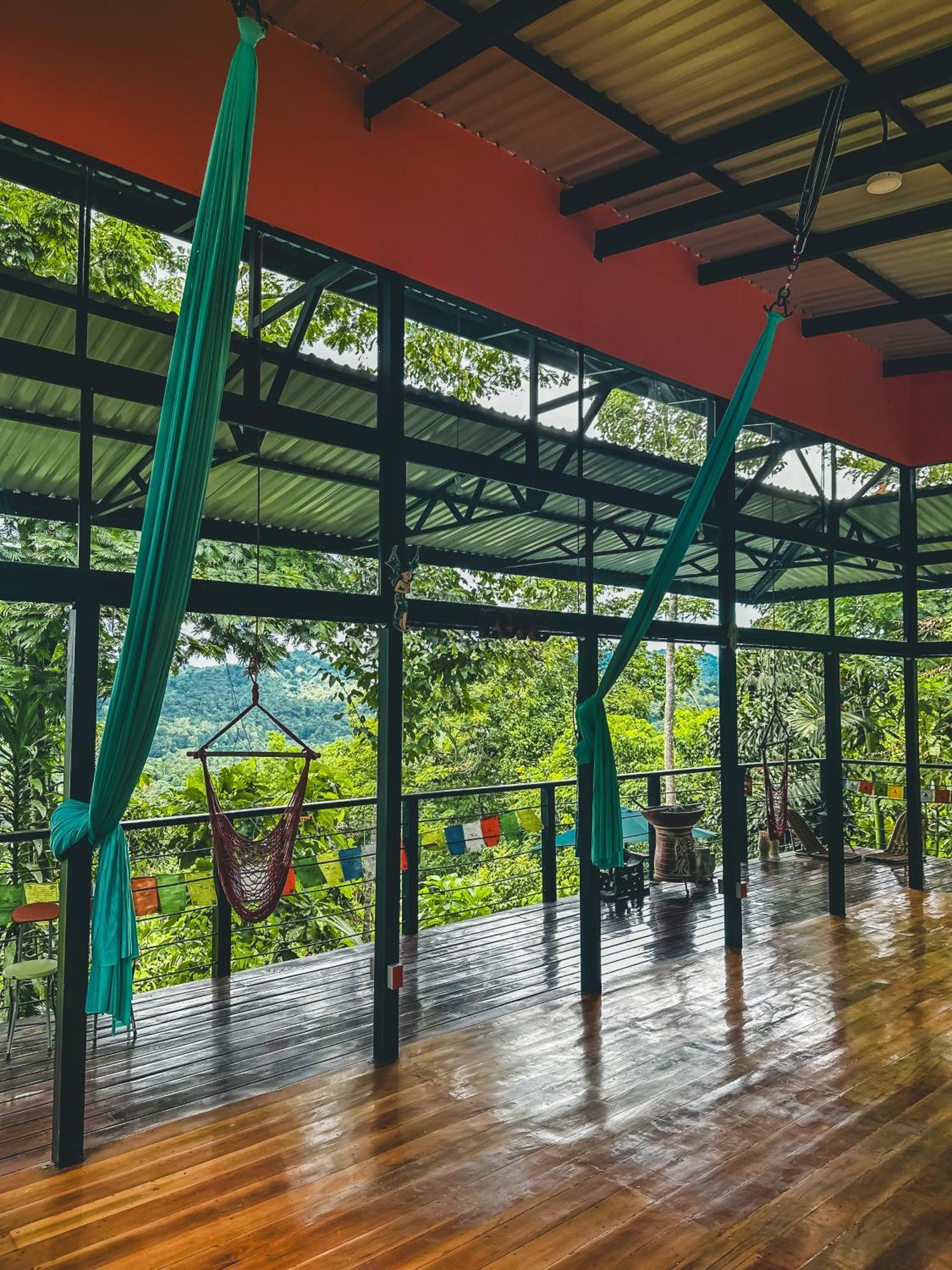 Selva Madre Eco-Sanctuary Aparthotel Cahuita Exterior photo